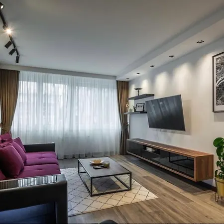 Delux Appartman In The Center Of The New